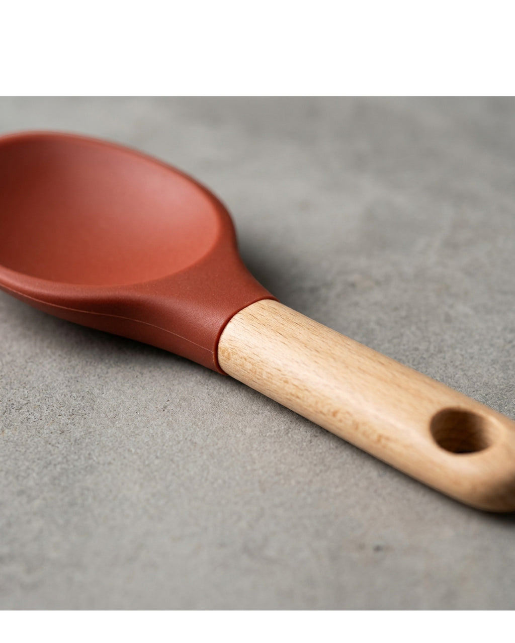 Vryno Beech-Handle Silicone Deep Spoon Spatula 31.5 cm Brick - Detail view